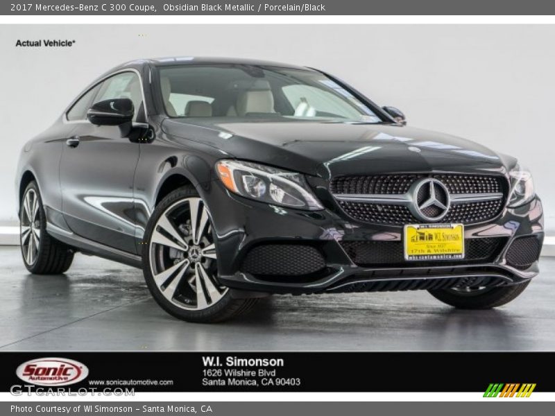 Obsidian Black Metallic / Porcelain/Black 2017 Mercedes-Benz C 300 Coupe