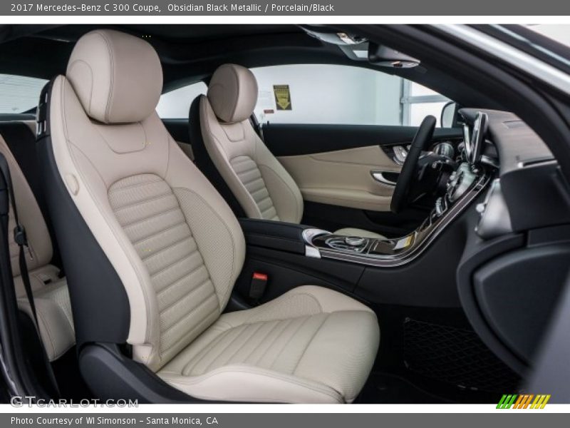 Obsidian Black Metallic / Porcelain/Black 2017 Mercedes-Benz C 300 Coupe