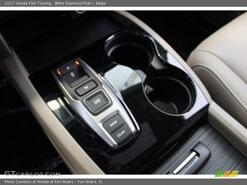 White Diamond Pearl / Beige 2017 Honda Pilot Touring