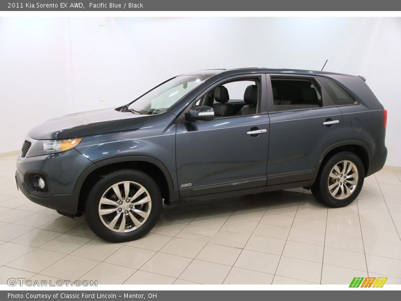 Front 3/4 View of 2011 Sorento EX AWD