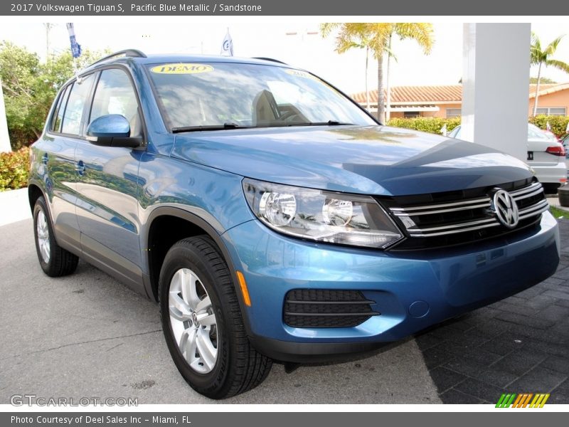 Pacific Blue Metallic / Sandstone 2017 Volkswagen Tiguan S