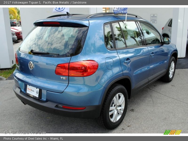 Pacific Blue Metallic / Sandstone 2017 Volkswagen Tiguan S