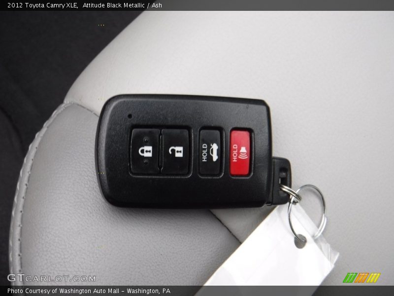 Attitude Black Metallic / Ash 2012 Toyota Camry XLE