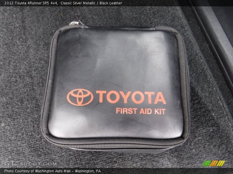 Classic Silver Metallic / Black Leather 2012 Toyota 4Runner SR5 4x4
