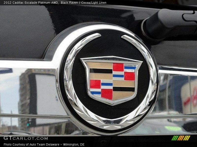Black Raven / Cocoa/Light Linen 2012 Cadillac Escalade Platinum AWD