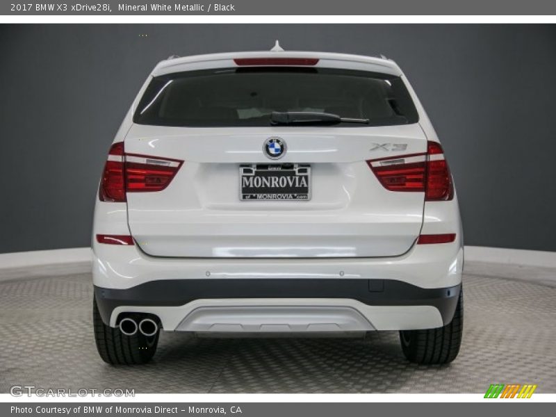 Mineral White Metallic / Black 2017 BMW X3 xDrive28i