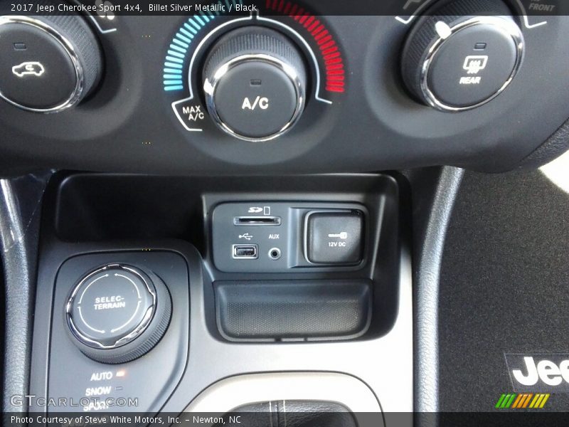 Billet Silver Metallic / Black 2017 Jeep Cherokee Sport 4x4