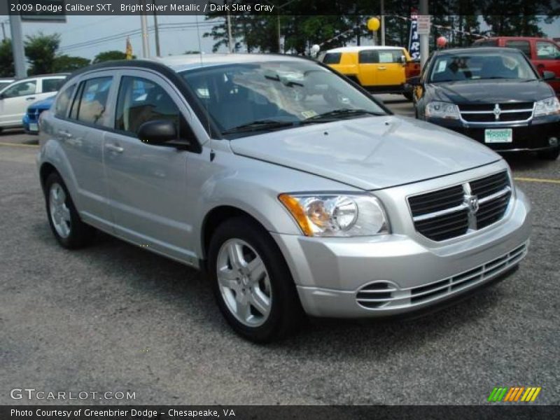 Bright Silver Metallic / Dark Slate Gray 2009 Dodge Caliber SXT