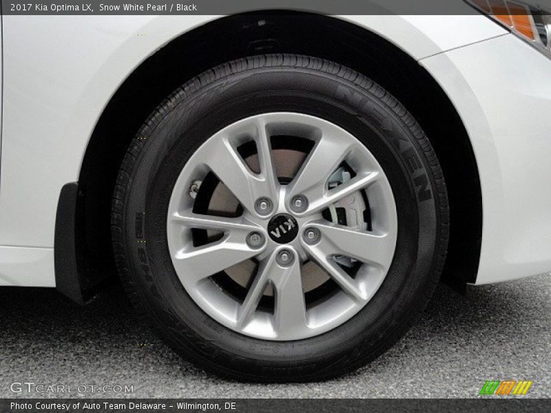 Snow White Pearl / Black 2017 Kia Optima LX