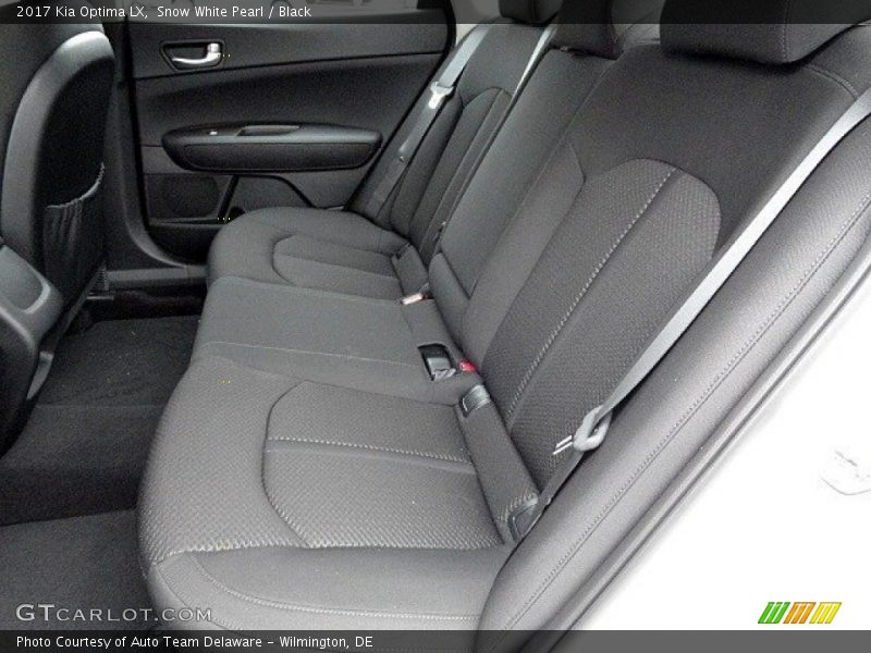 Snow White Pearl / Black 2017 Kia Optima LX