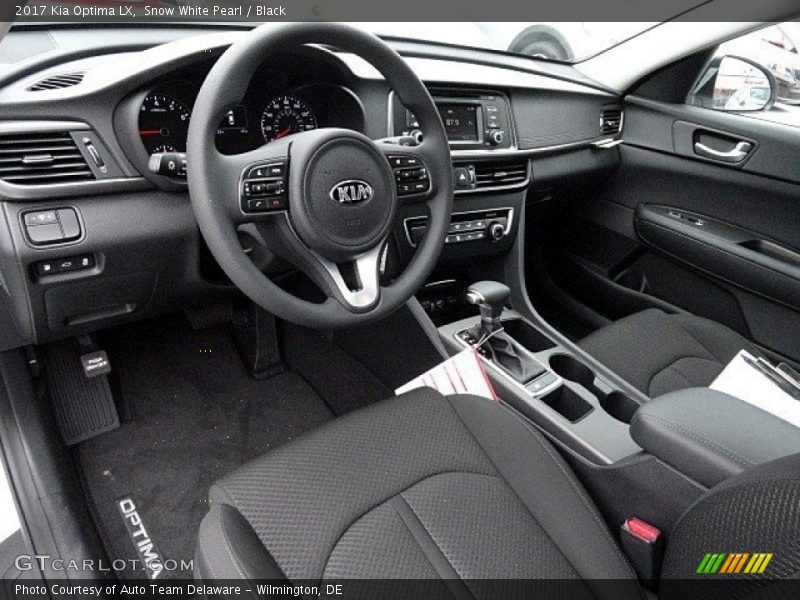 Snow White Pearl / Black 2017 Kia Optima LX