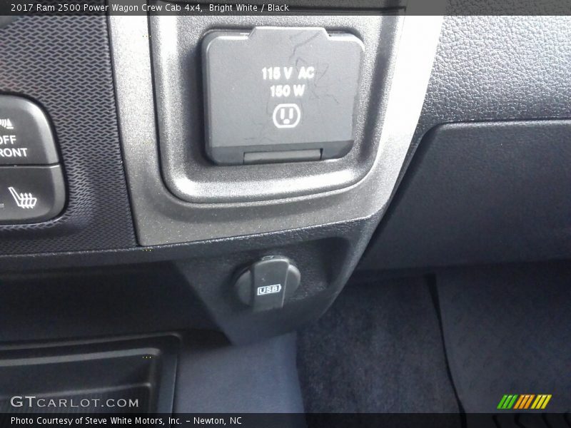 Bright White / Black 2017 Ram 2500 Power Wagon Crew Cab 4x4
