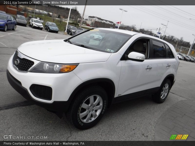 Snow White Pearl / Beige 2011 Kia Sorento LX AWD