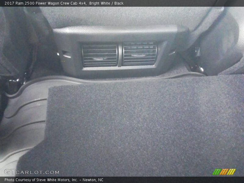 Bright White / Black 2017 Ram 2500 Power Wagon Crew Cab 4x4