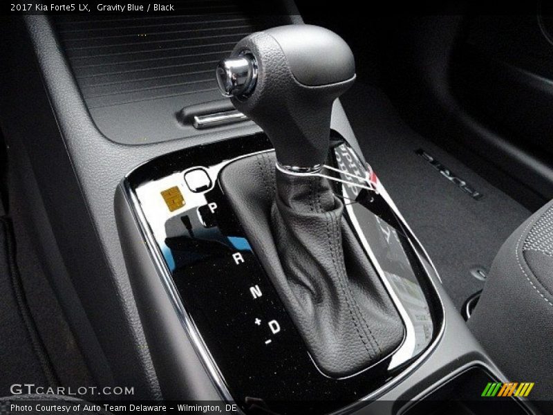  2017 Forte5 LX 6 Speed Automatic Shifter