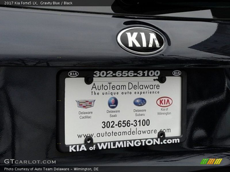 Gravity Blue / Black 2017 Kia Forte5 LX