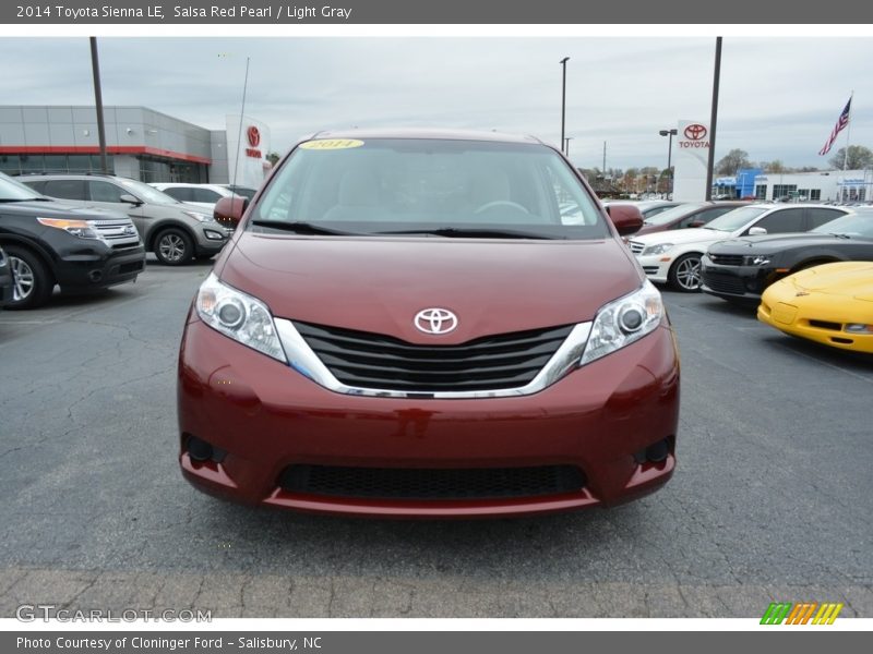 Salsa Red Pearl / Light Gray 2014 Toyota Sienna LE