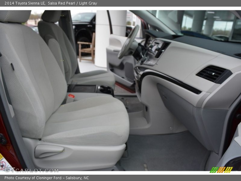 Salsa Red Pearl / Light Gray 2014 Toyota Sienna LE