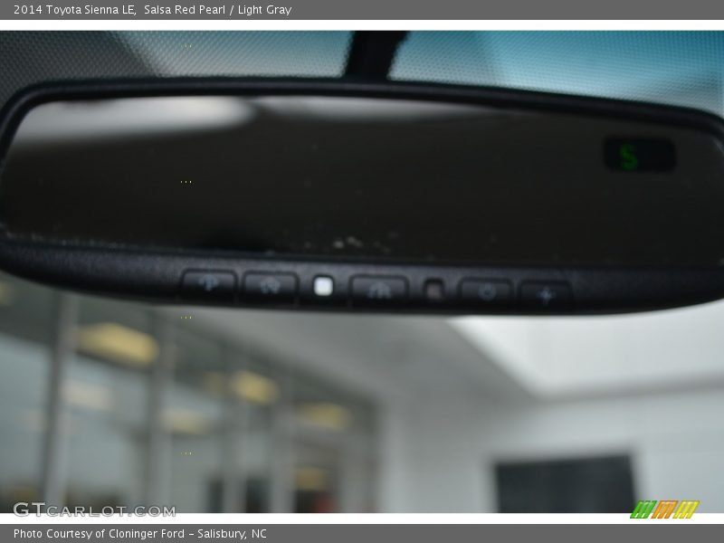 Salsa Red Pearl / Light Gray 2014 Toyota Sienna LE