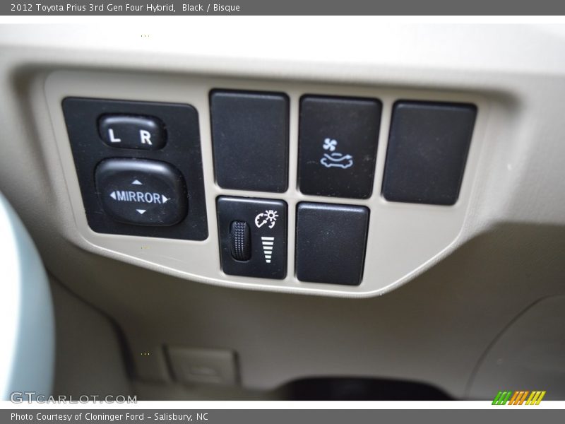 Black / Bisque 2012 Toyota Prius 3rd Gen Four Hybrid