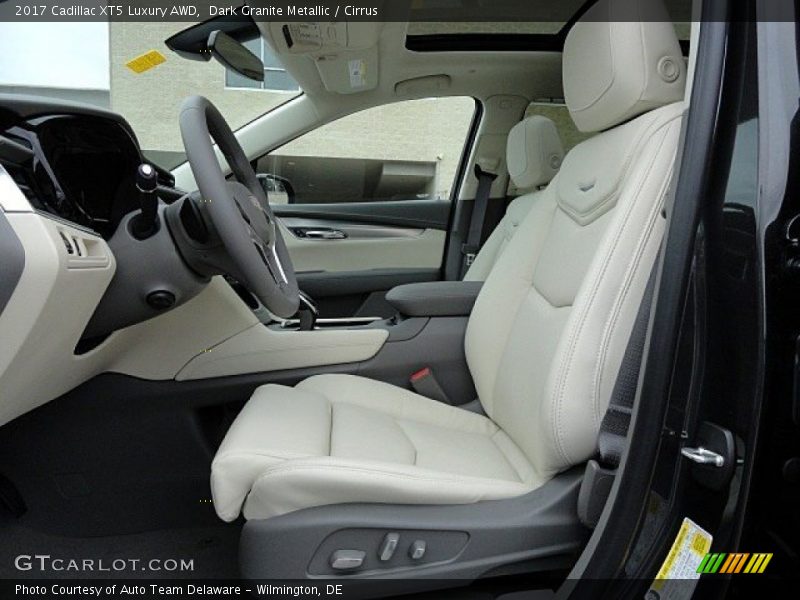 Dark Granite Metallic / Cirrus 2017 Cadillac XT5 Luxury AWD