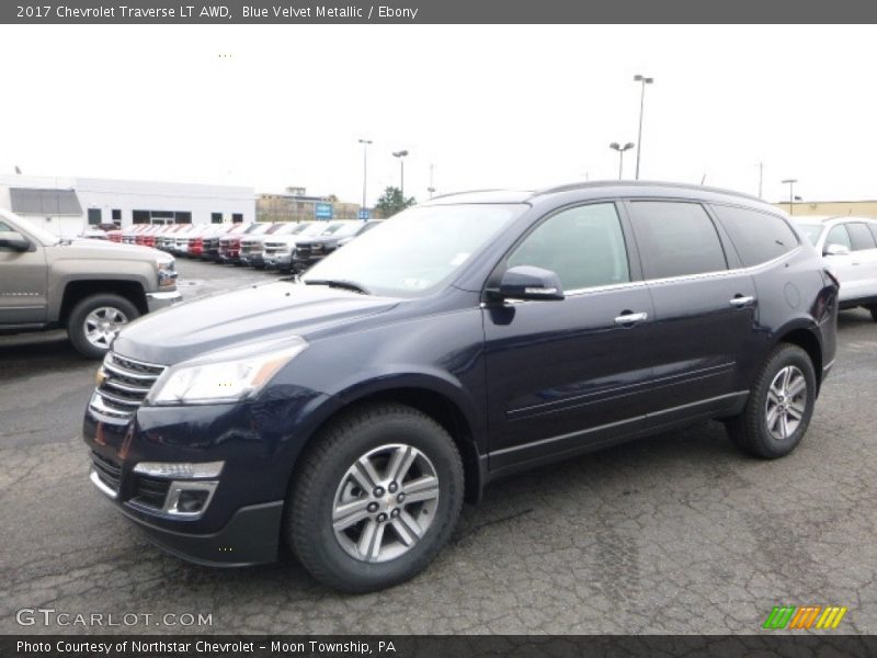 Blue Velvet Metallic / Ebony 2017 Chevrolet Traverse LT AWD