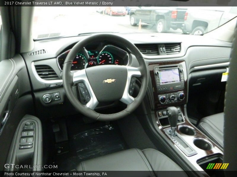 Blue Velvet Metallic / Ebony 2017 Chevrolet Traverse LT AWD