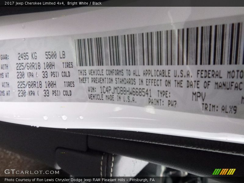 Bright White / Black 2017 Jeep Cherokee Limited 4x4