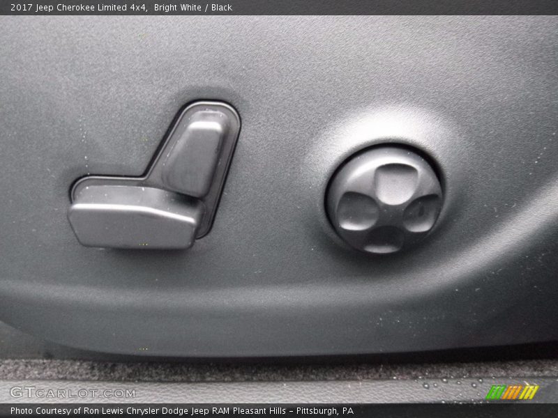 Bright White / Black 2017 Jeep Cherokee Limited 4x4