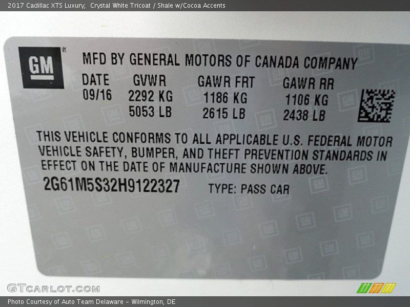 Crystal White Tricoat / Shale w/Cocoa Accents 2017 Cadillac XTS Luxury