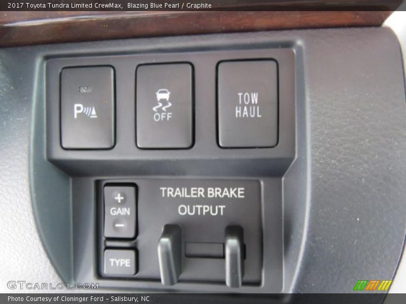 Controls of 2017 Tundra Limited CrewMax