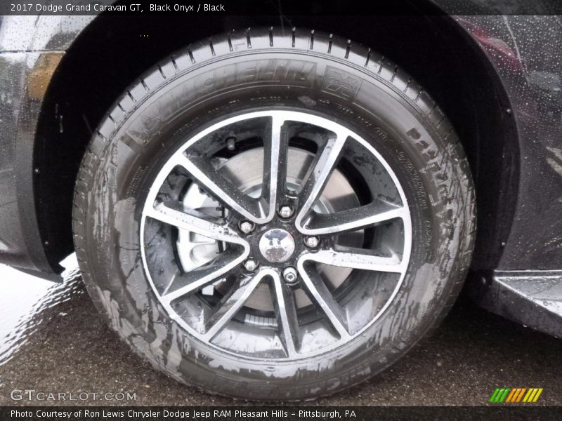 Black Onyx / Black 2017 Dodge Grand Caravan GT
