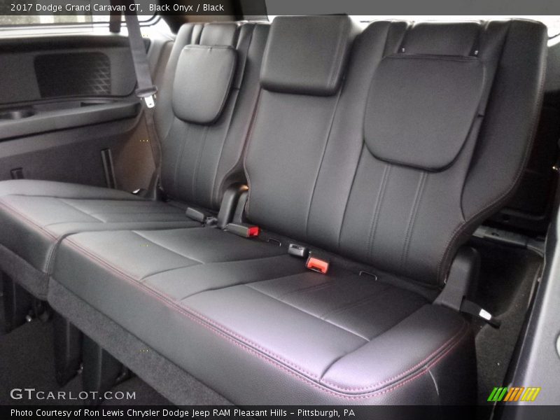 Black Onyx / Black 2017 Dodge Grand Caravan GT
