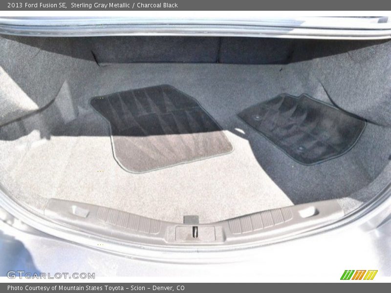 Sterling Gray Metallic / Charcoal Black 2013 Ford Fusion SE