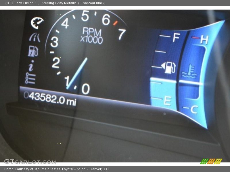 Sterling Gray Metallic / Charcoal Black 2013 Ford Fusion SE