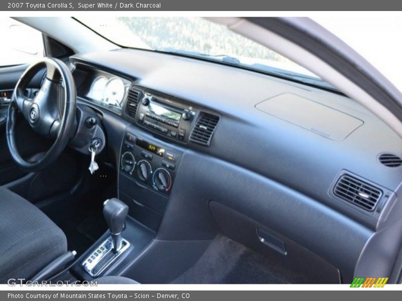 Super White / Dark Charcoal 2007 Toyota Corolla S