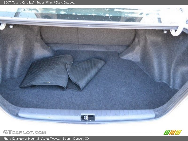 Super White / Dark Charcoal 2007 Toyota Corolla S