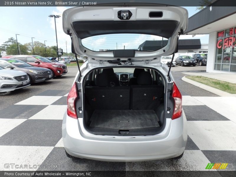 Brilliant Silver / Charcoal 2016 Nissan Versa Note SV