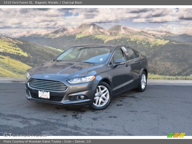 Magnetic Metallic / Charcoal Black 2016 Ford Fusion SE