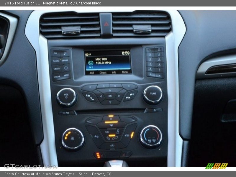 Magnetic Metallic / Charcoal Black 2016 Ford Fusion SE