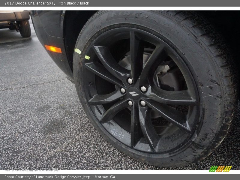 Pitch Black / Black 2017 Dodge Challenger SXT