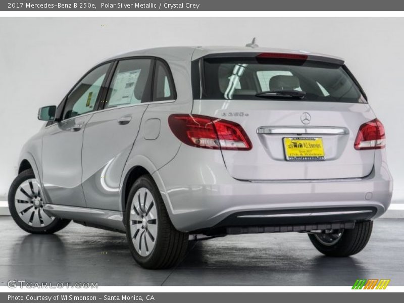 Polar Silver Metallic / Crystal Grey 2017 Mercedes-Benz B 250e