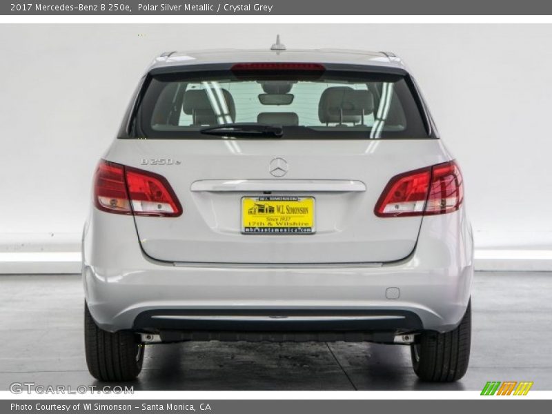 Polar Silver Metallic / Crystal Grey 2017 Mercedes-Benz B 250e