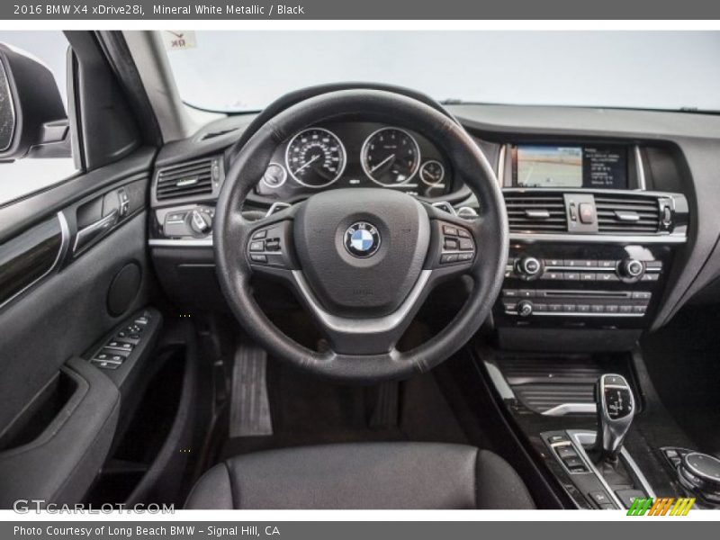 Mineral White Metallic / Black 2016 BMW X4 xDrive28i
