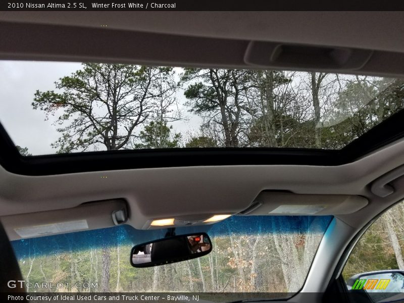 Winter Frost White / Charcoal 2010 Nissan Altima 2.5 SL