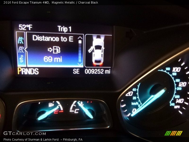 Magnetic Metallic / Charcoal Black 2016 Ford Escape Titanium 4WD