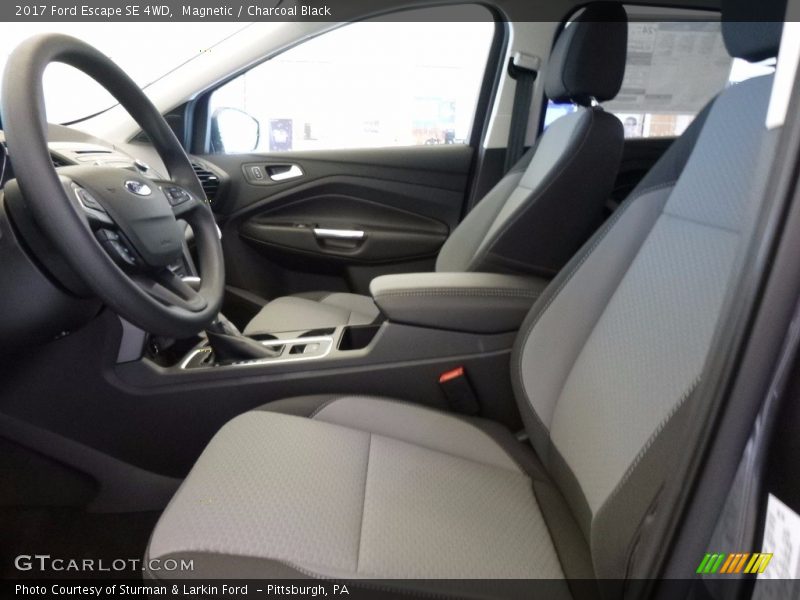 Magnetic / Charcoal Black 2017 Ford Escape SE 4WD