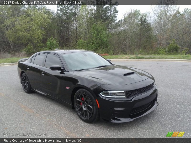 Pitch-Black / Black 2017 Dodge Charger R/T Scat Pack