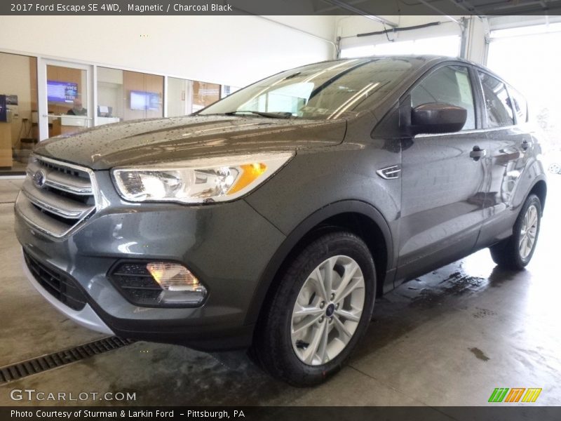 Magnetic / Charcoal Black 2017 Ford Escape SE 4WD