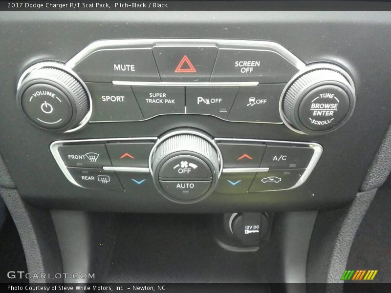 Pitch-Black / Black 2017 Dodge Charger R/T Scat Pack